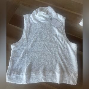 Elegant White Textured Sleeveless Tank Top